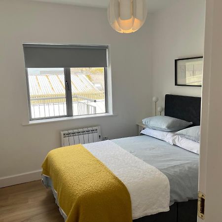 2 Bedroom Apartment Central Town Location Enniscorthy Bagian luar foto