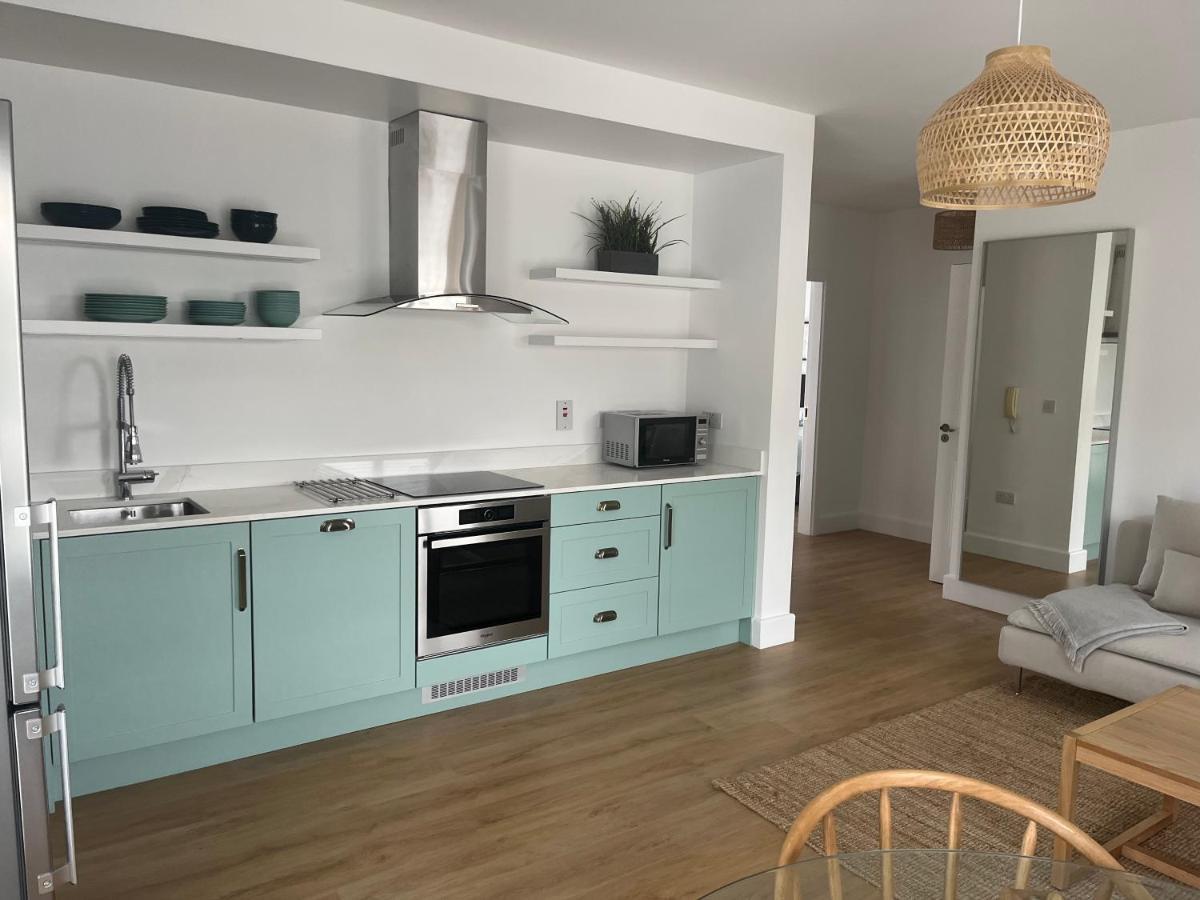 2 Bedroom Apartment Central Town Location Enniscorthy Bagian luar foto