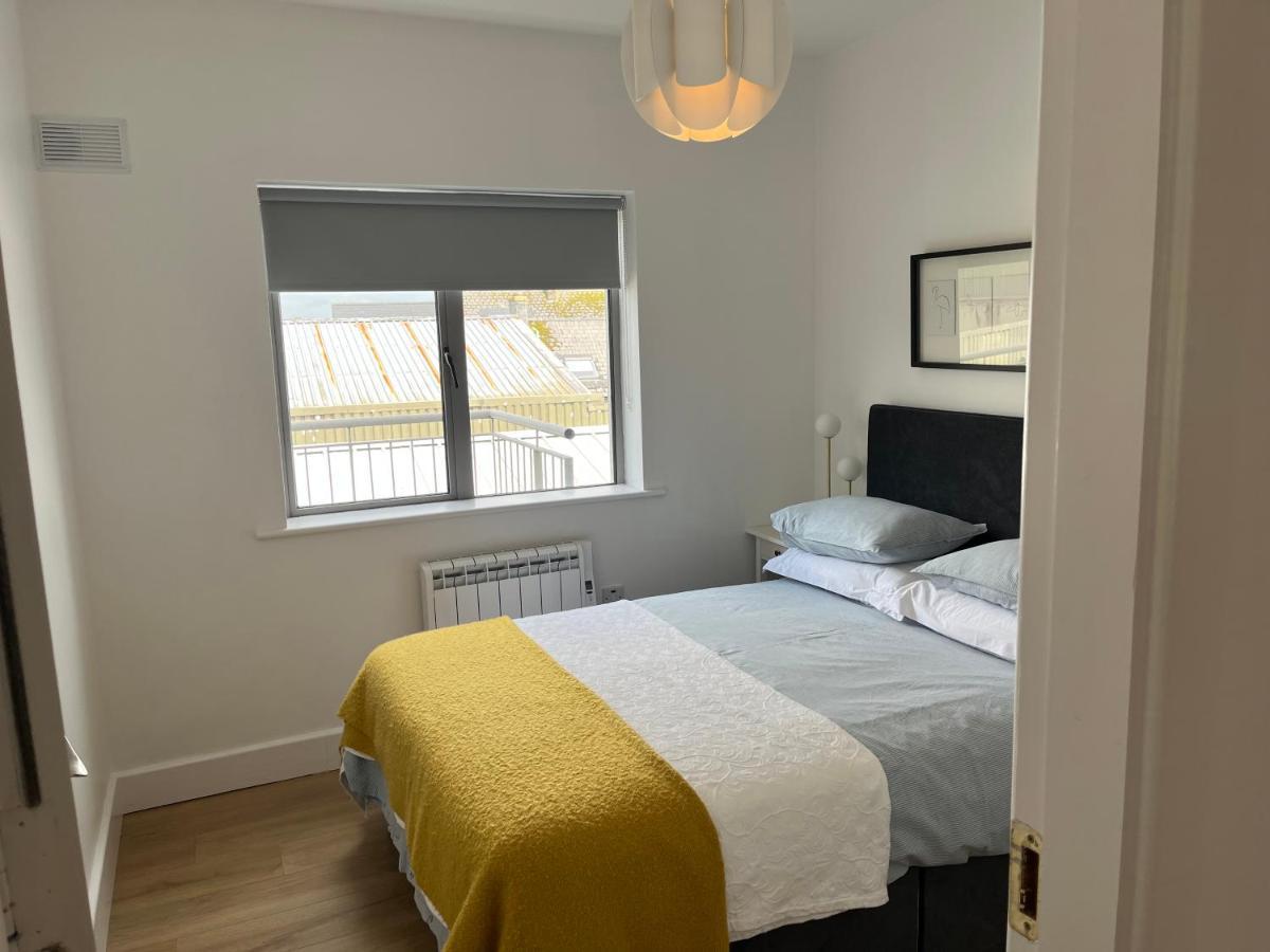 2 Bedroom Apartment Central Town Location Enniscorthy Bagian luar foto