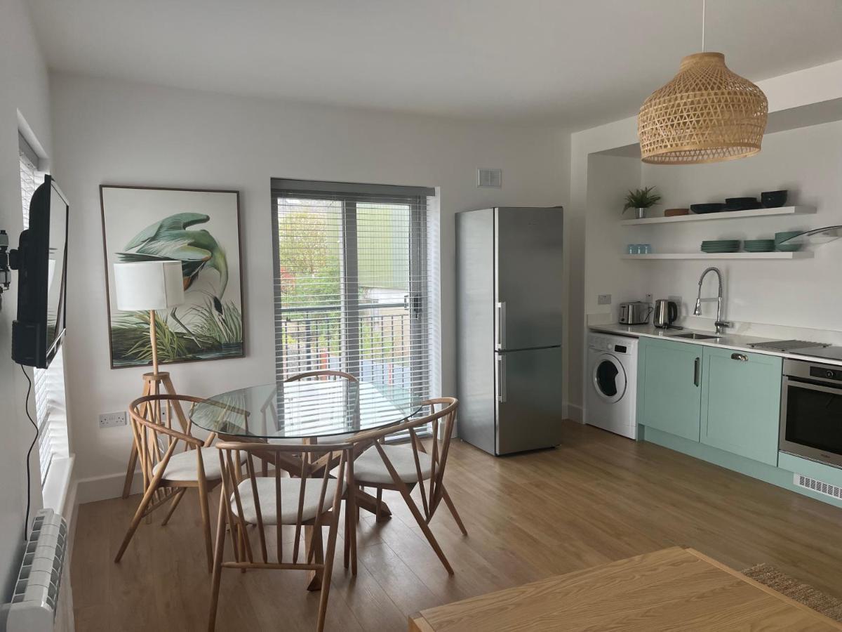 2 Bedroom Apartment Central Town Location Enniscorthy Bagian luar foto